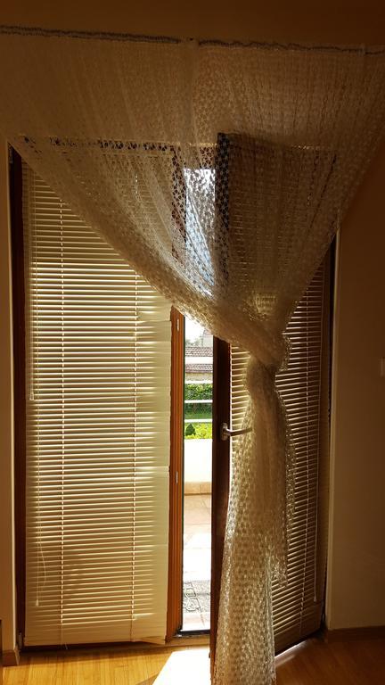 Roman Gardens Studio Apartment Рисан Экстерьер фото
